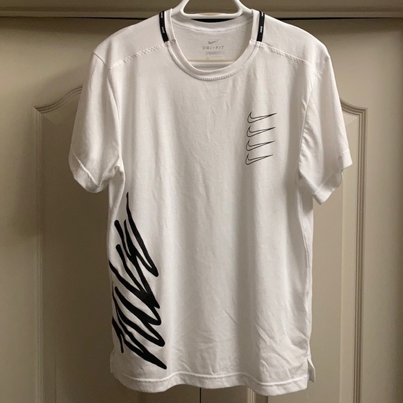 Nike Other - 𝅺MEN’S Nike DRI-FIT t-shirt